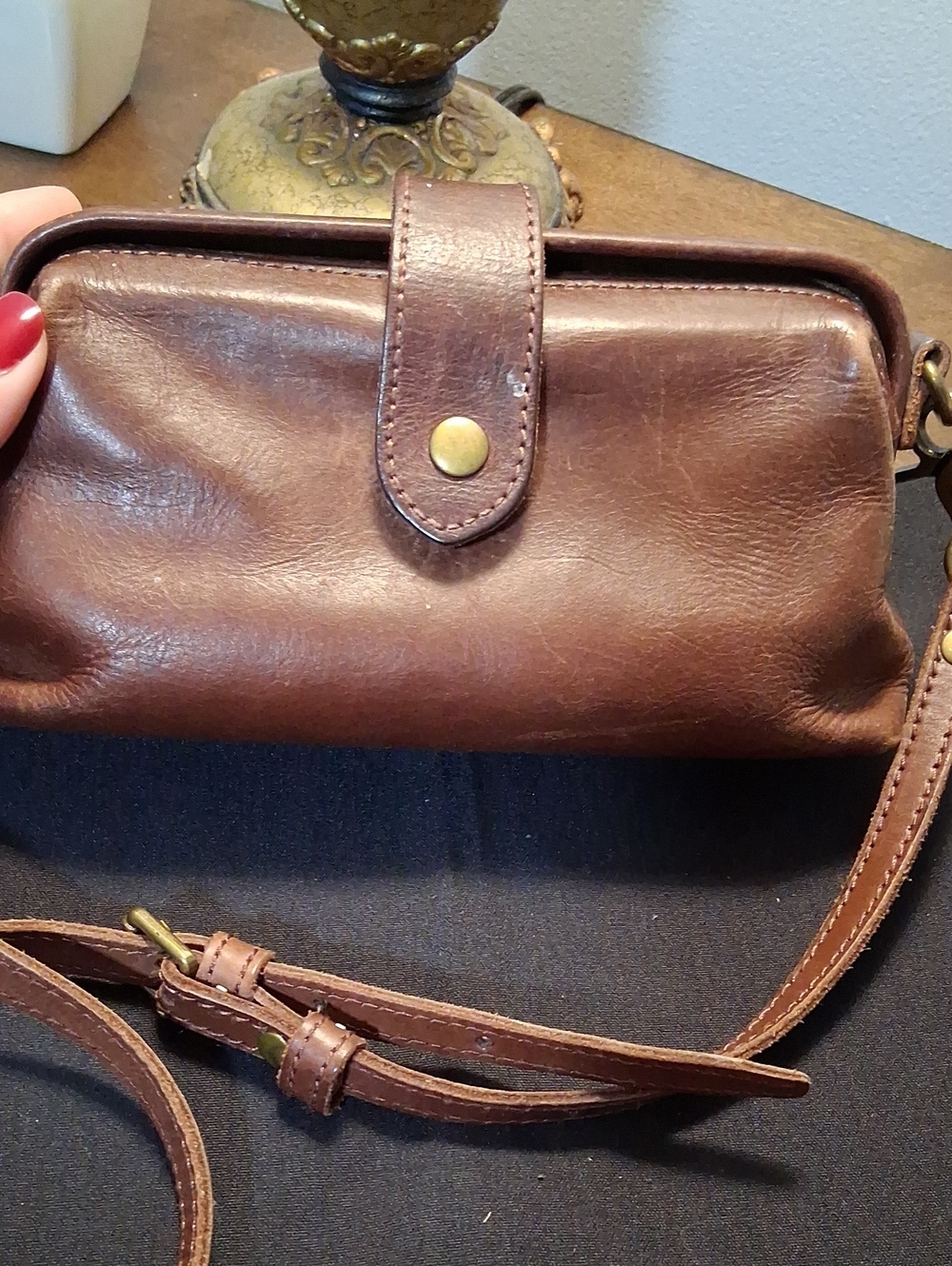 Vintage Brown Leather Crossbody Bag - Timeless Womens Handbag